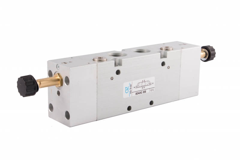 Solenoid valve 5243C EE, 5/3, 1/2"